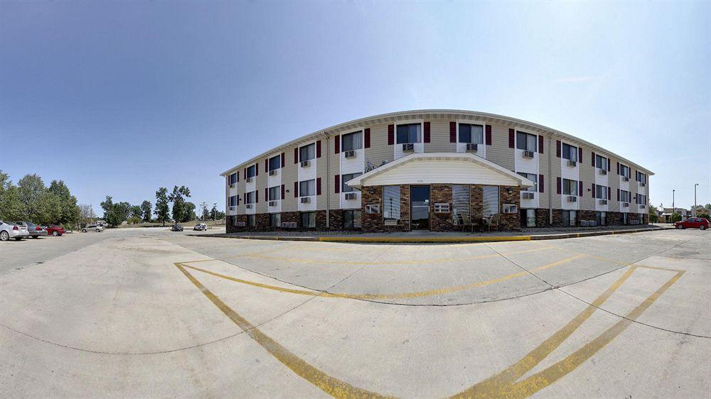 Super 8 By Wyndham Kirksville-University Area Luaran gambar