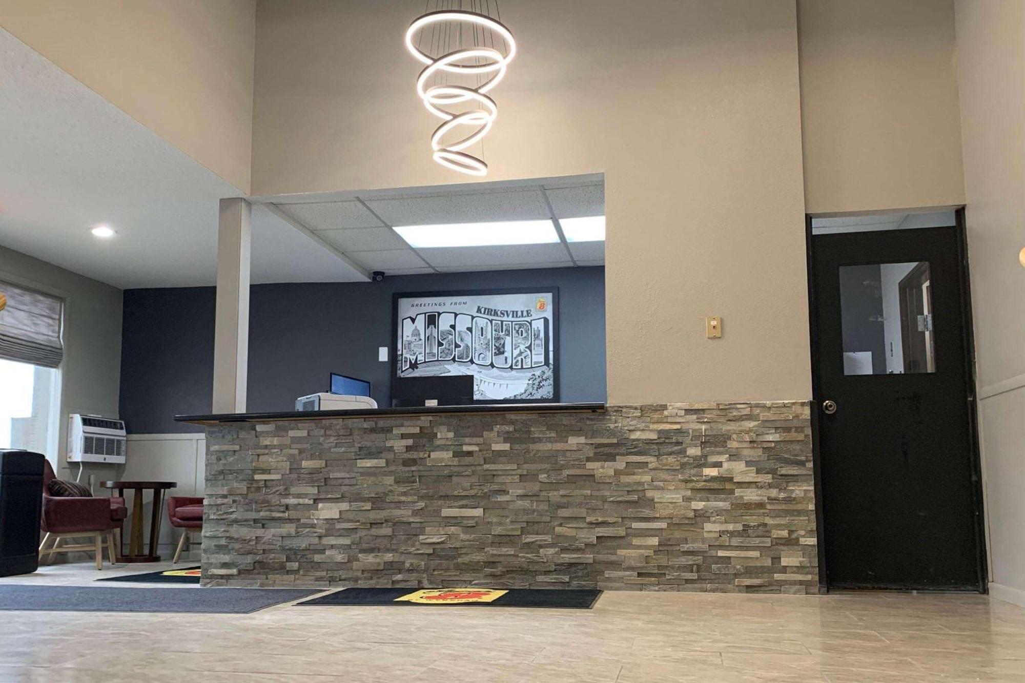 Super 8 By Wyndham Kirksville-University Area Luaran gambar